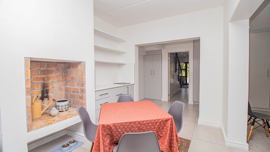 To Let 4 Bedroom Property for Rent in Royal Ascot Western Cape